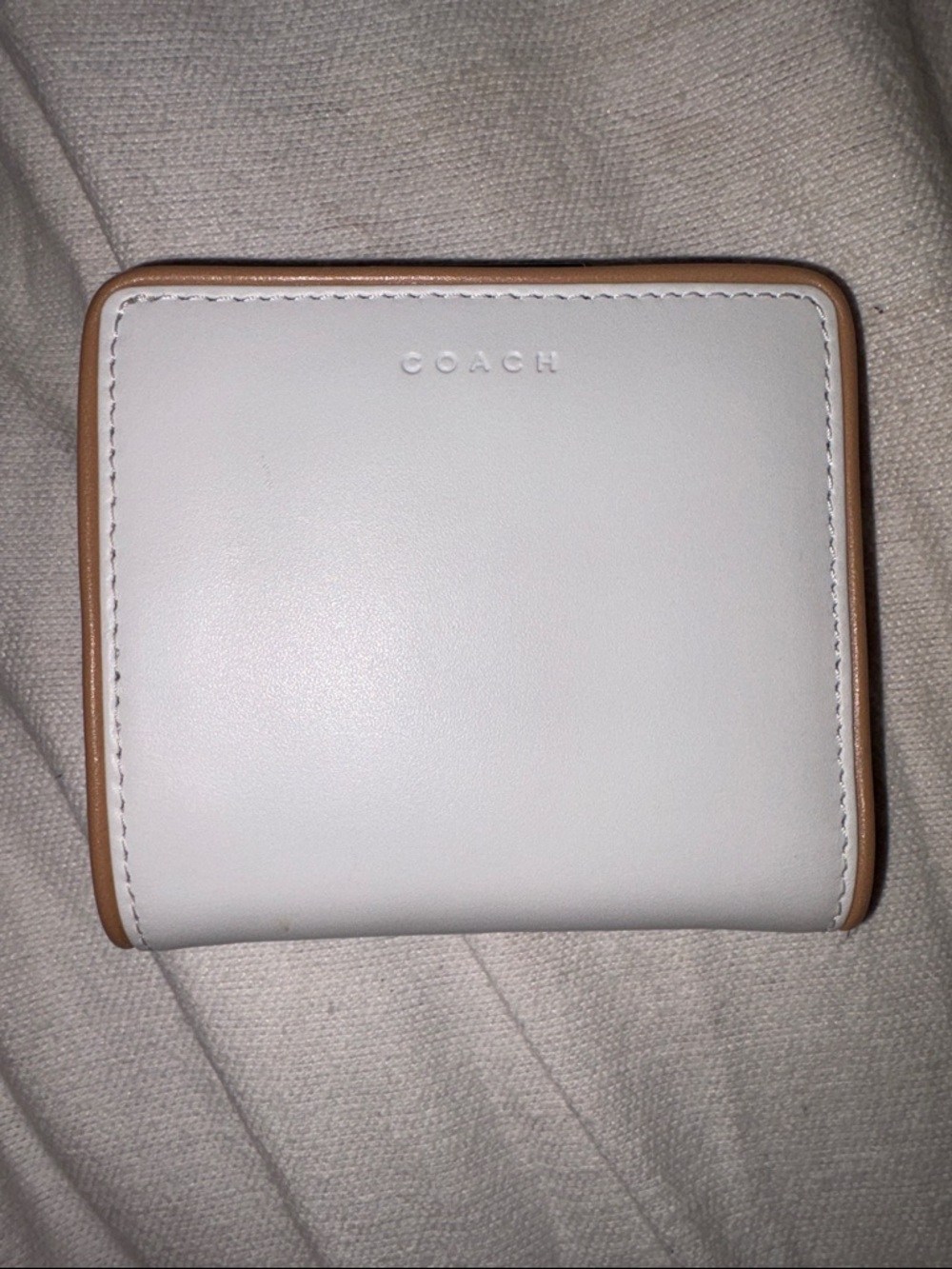 NWT Coach 65 anniversary White Leather Compact Bifold Wallet with Tan Edge